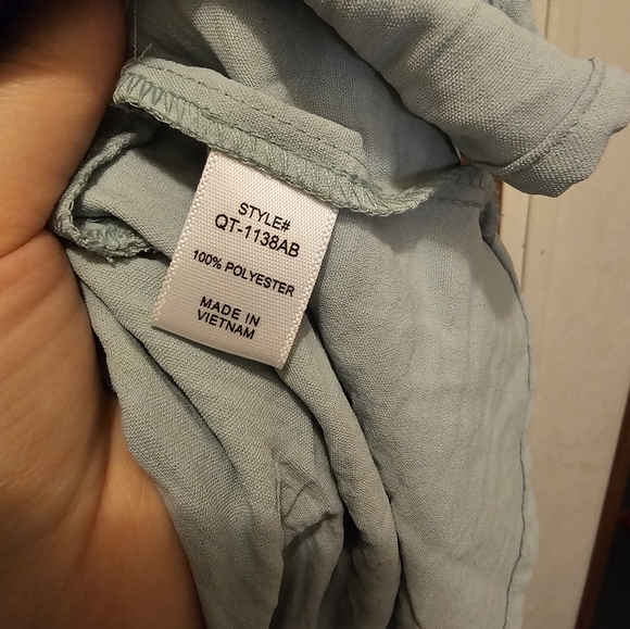 EUC Zenana Ruffled Top - L - Picture 5 of 6